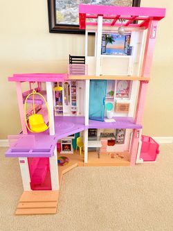 Barbie Dream House