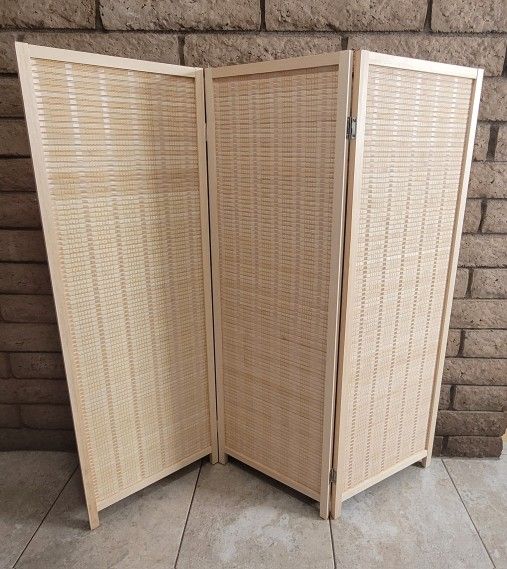 Pinewood Frame Bamboo Room Divider / Partition - Short