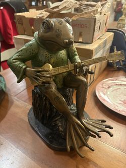 Maitland Smith Bronze Frog Playing Guitar