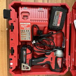 Milwaukee M18 Drill Screw Gun