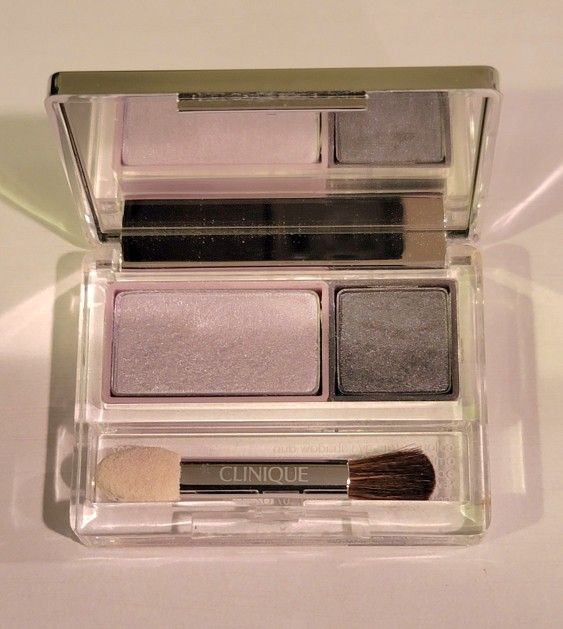 Clinique All About Shadow Duo Eyeshadow in the shade "307 Blackberry Frost".