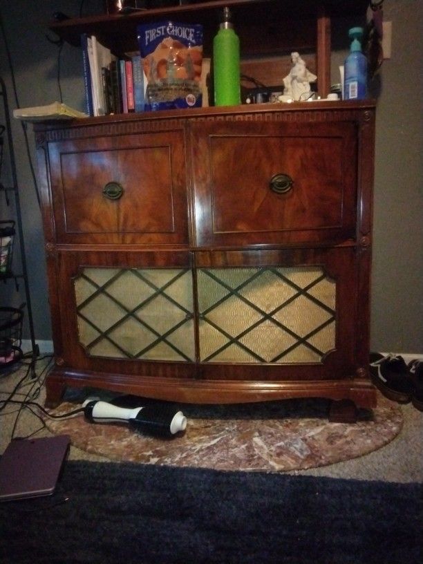 Weston House Vintage Record Player 
