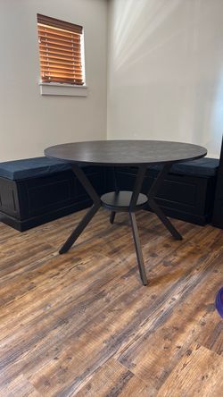 Round Dining Table 42.5in across
