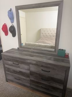 6-Drawer Dresser with Mirror