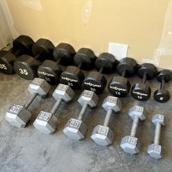 Dumbbell Set of 5 30 lbs in Black or Set of 5 30 lbs in Grey. not