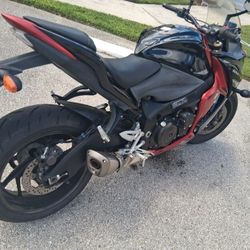 2016 Suzuki GSXS1000F