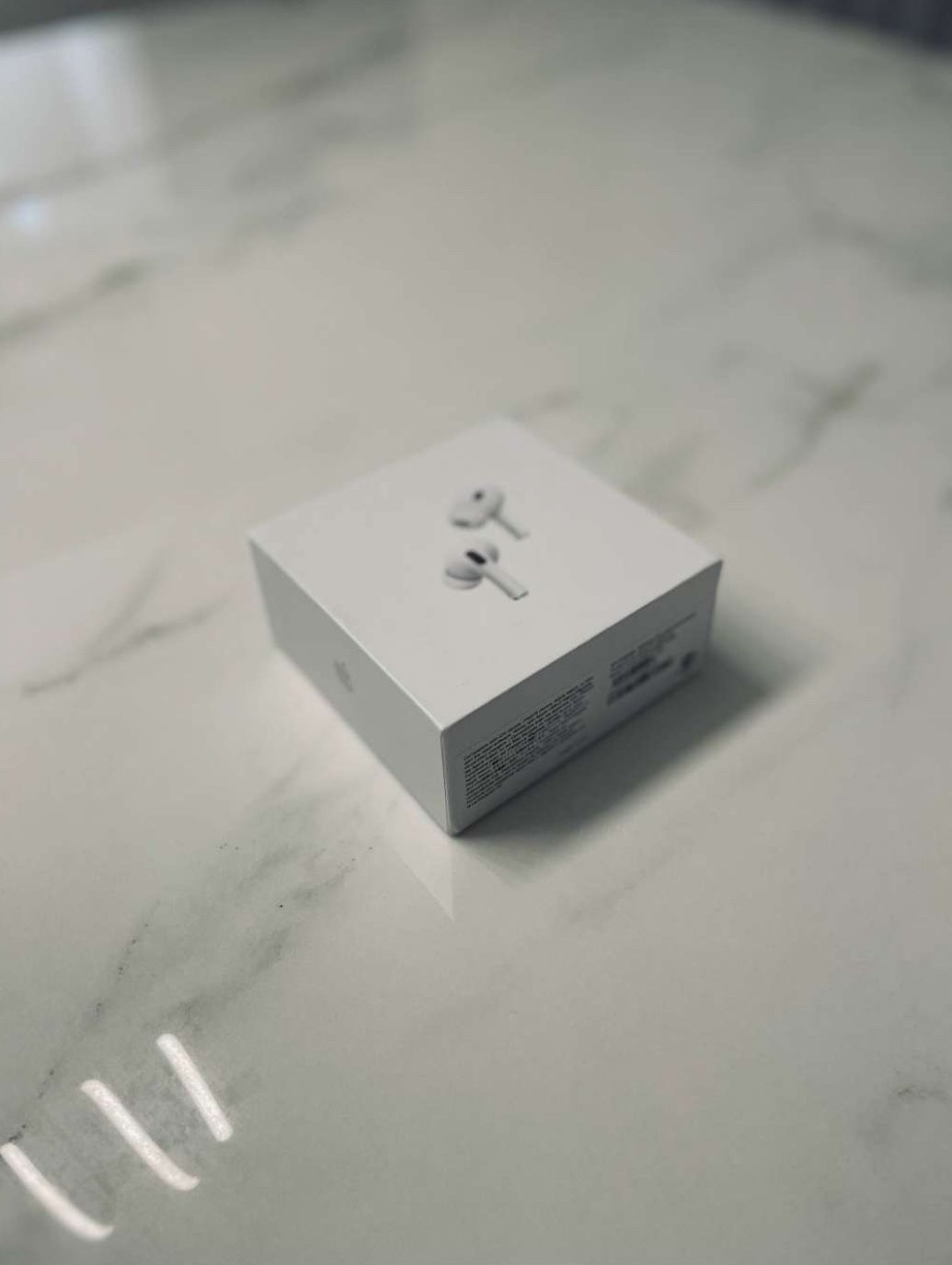 AirPods 2 Prods