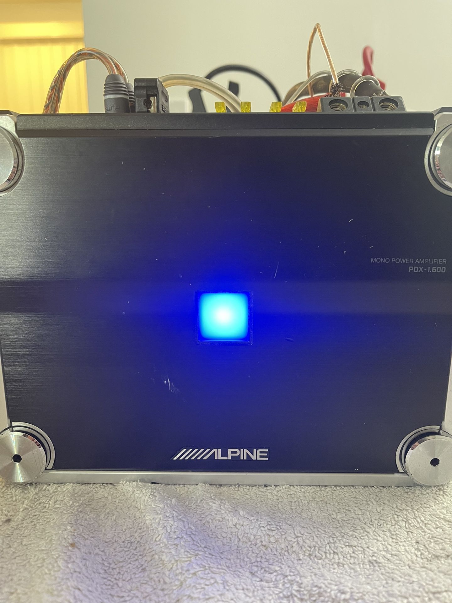 Alpine PDX 600 Watt Amplifier