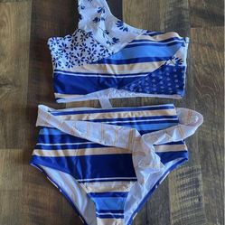 Ladies Swim Set Size Medium