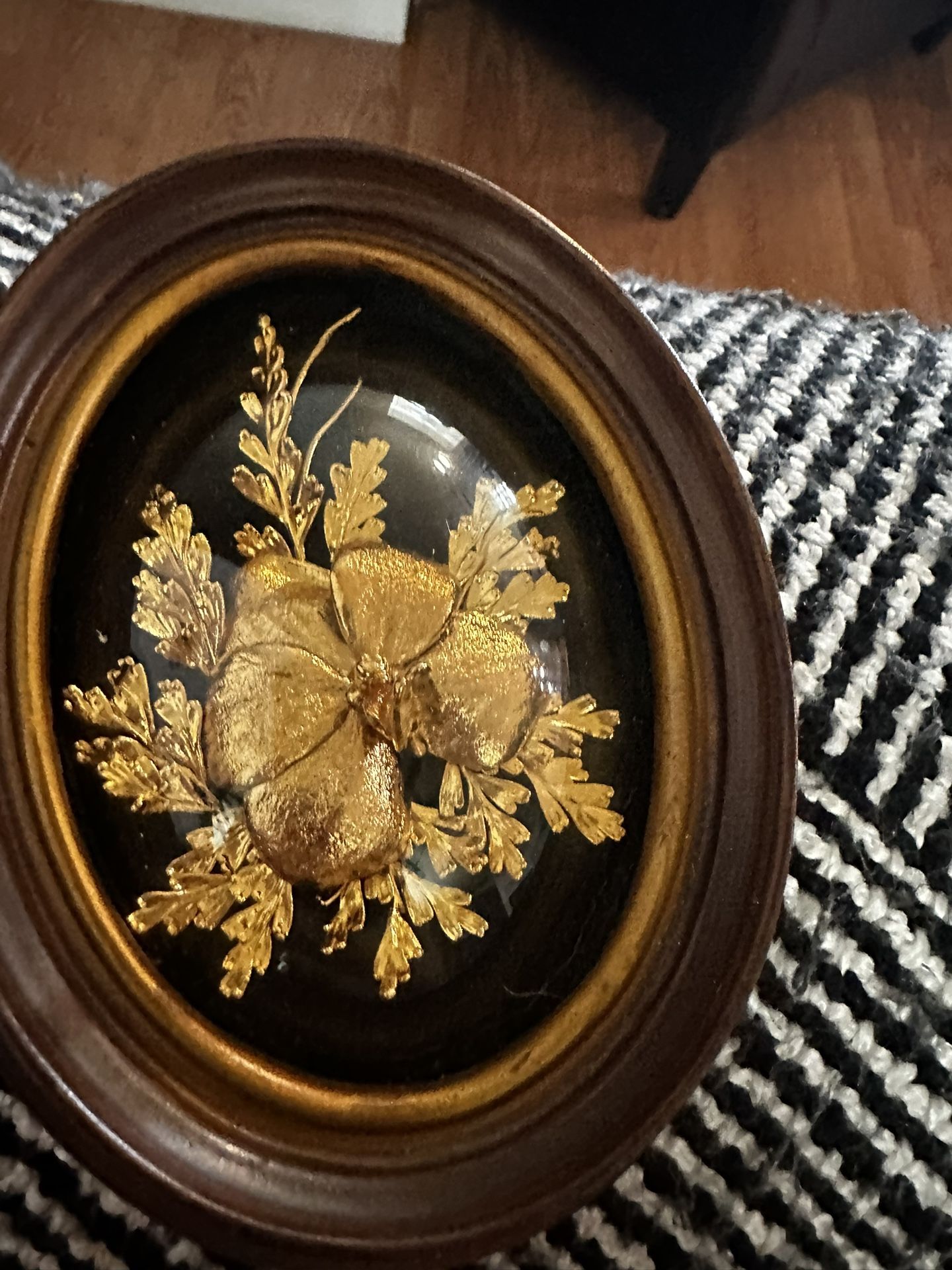 Vintage Flora Hawaii Living Leaves Flowers And Sea Life Captured In 24k Gold