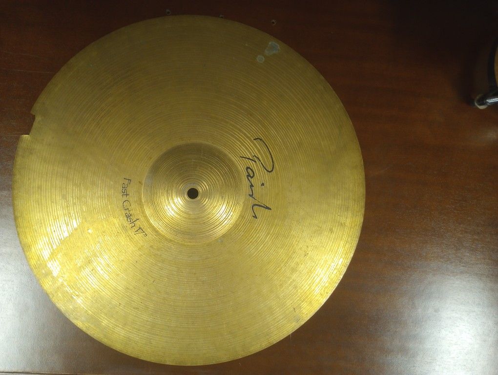 17" Paiste Fast Crash **Cracked**