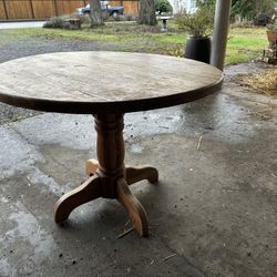 Solid Oak Round Table