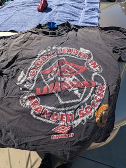 Vintage Umbro Manchester United Soccer Graphic T-Shirt – Size Large