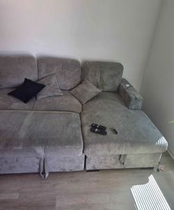 Sectional with sleeper and usb