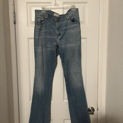 Levi’s Bootcut Flare Jeans Size 16 But Fits A 34-36 Waist Very Nice Fitting Pants 