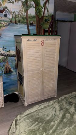 Tv stand/dresser