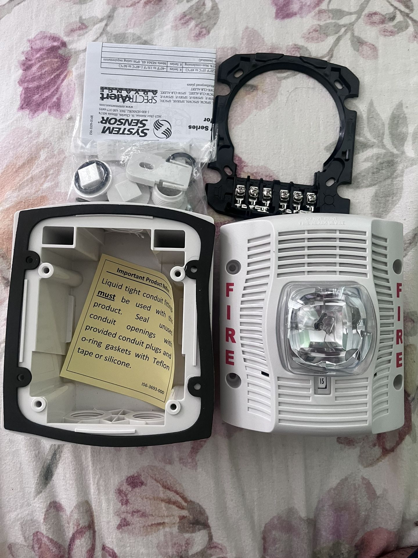 System Sensor Wall Speaker Strobe