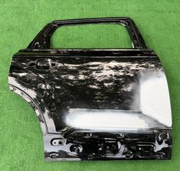 Audi Q7 SQ7 Right Passenger Side Rear Door Puerta Derecha Pasajera Trasera 2017 2018 2019 2020 2021 2022 2023 2024 2025