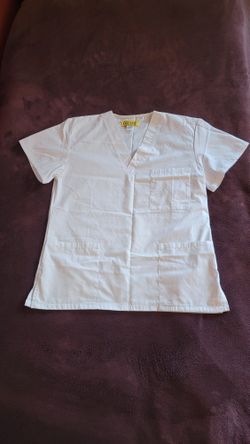 Red & White Scrubs (Set Of 2)