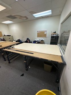 Cutting table / craftsman table