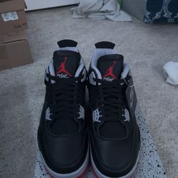Jordan 4 Bred Reimagined size 9