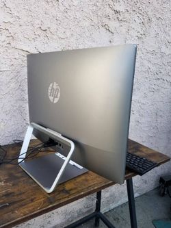 Hp. AiO TouchScreen PC, windows 11, i7, 1TB Storage, 16 GB Ram - $220