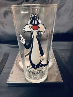 Vintage RARE FIND Brockway 1973 16oz Pepsi Looney Tunes Sylvester With Pepsi LUN Logo Under Name with Black Writing