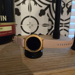 Rose Gold Galaxy Watch 