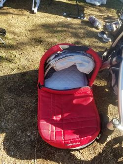 Uppa baby stroller and bassinet red $75