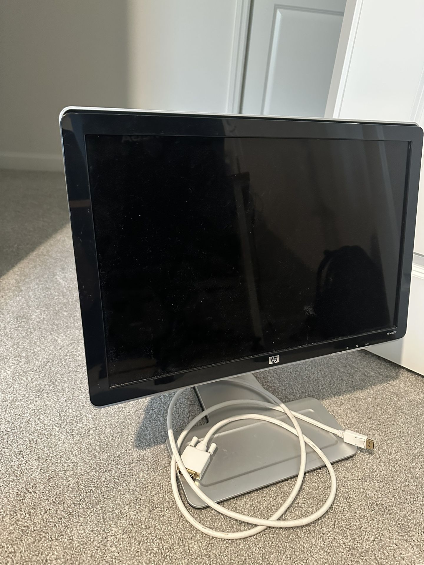 HP 22 Inch Computer Minitor