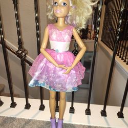 Barbie 28-Inch Best Fashion Friend Star Power Doll.