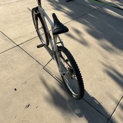 Timberline GT Mountain Bike 
