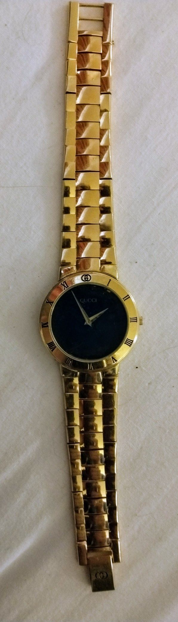 AUTHENTIC GUCCI MENS WATCH 3300.2.M