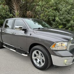 2016 RAM 1500 5.7L HEMI* CREW* WARRANTY* BANK FINANCING 4 NEW TIRES FL  *ONLY 126,000 MILES  CLEAN FLORIDA TITLE  ONE OWNER  SUPER CLEAN  BANK FINANCI