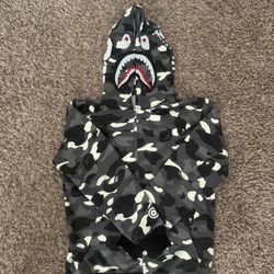 Bape hoodie size M