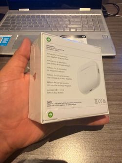 Apple AirPods Pro 2nd Generation with MagSafe Case