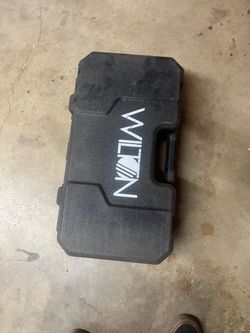 Wilton hitch vise