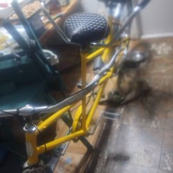 ANTIQUE SWINN BICYCLE 