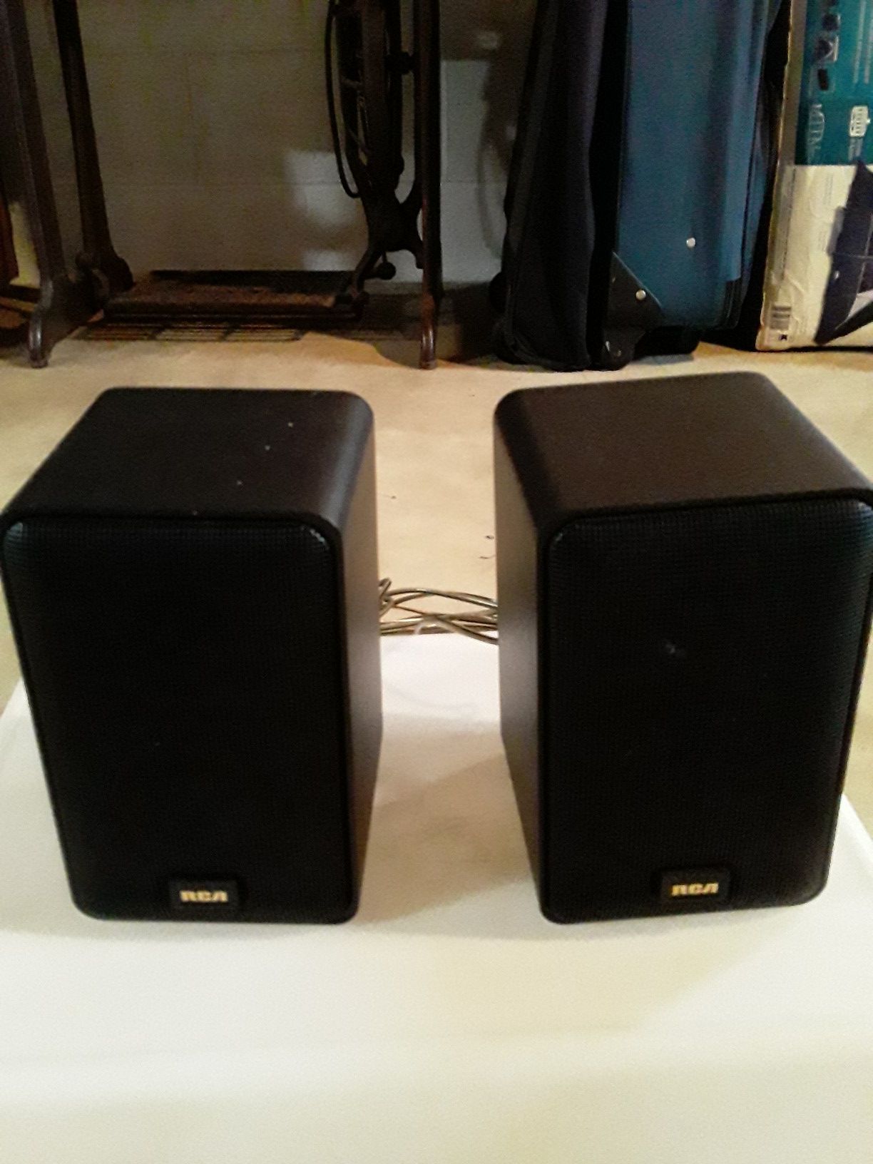 RCA speakers