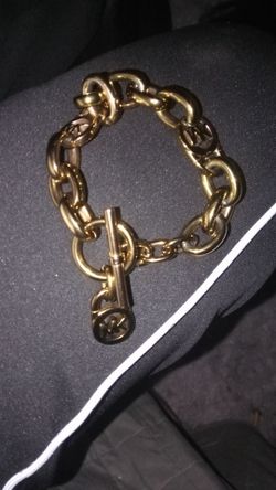 Michael Kors chunky gold tone link bracelet
