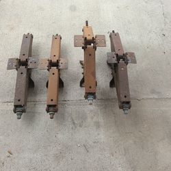 Travel Trailer Jacks