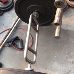 Olympic Tricep Bar And 45lb Bumper Plates