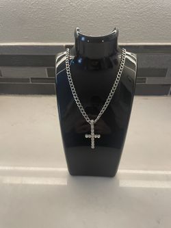 Moissanite Cross And Chain