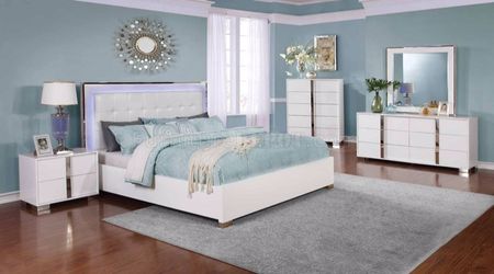 Contemporary White 4 Piece Platform Bedroom Set with LED Light -Queen or King (NO CREDIT CHECK FINANCING AVAILABLE)