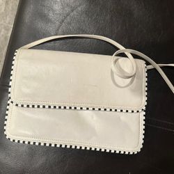 Nice White Clutch Strip 