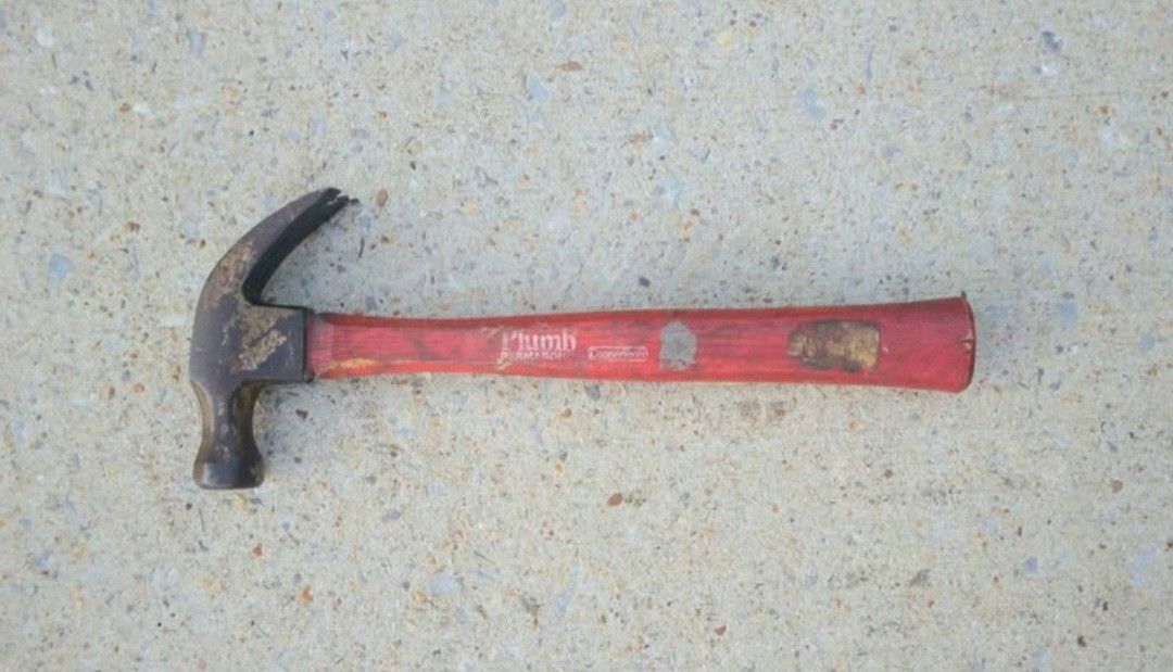 Vintage Plumb 28 Oz Permabond Wood Handle Claw Hammer 