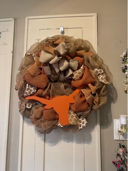 LARGE 24” TEXAS LONGHORNS WREATH