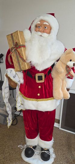 6ft Santa