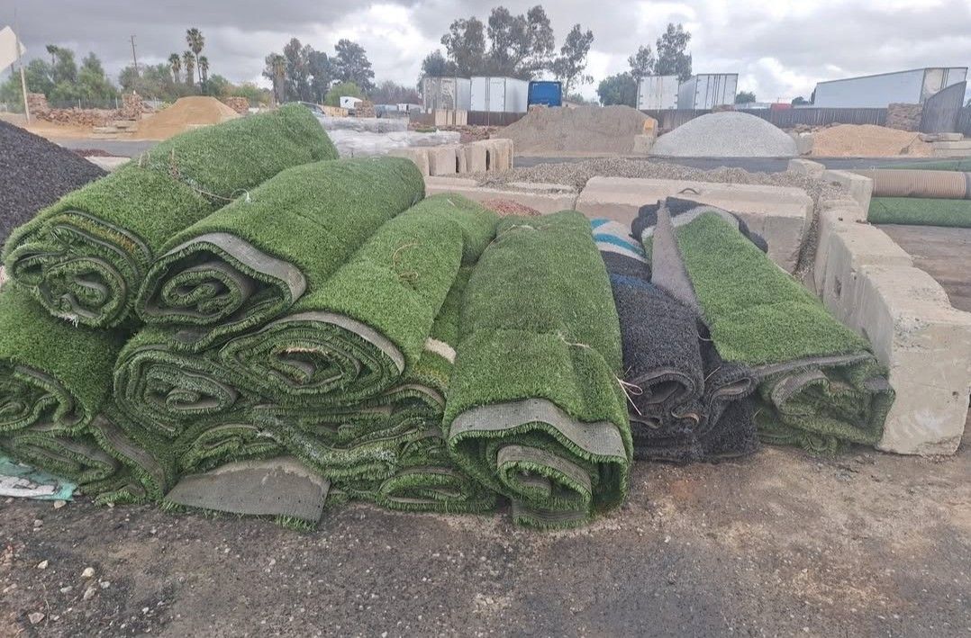 Synthetic Artificial Turf Used ** Calimesa 🏡♻️