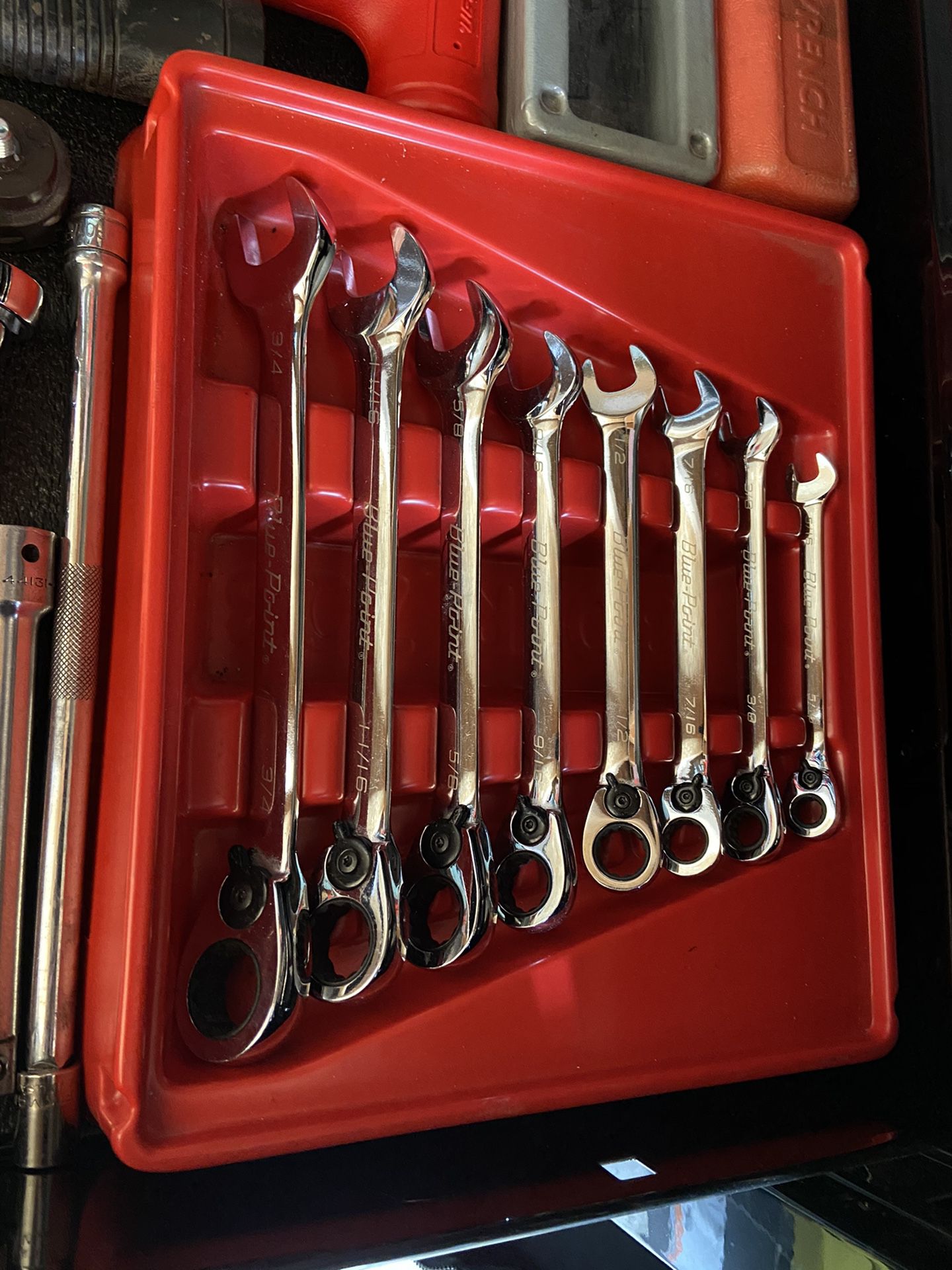 Snap on blue point 8 pc. SAE Set of ratching wrenches
